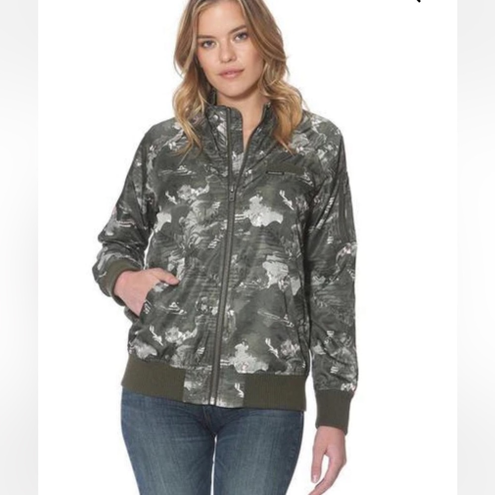 Members Only Floral Camo “Boyfriend Jacket” NWOT sz M